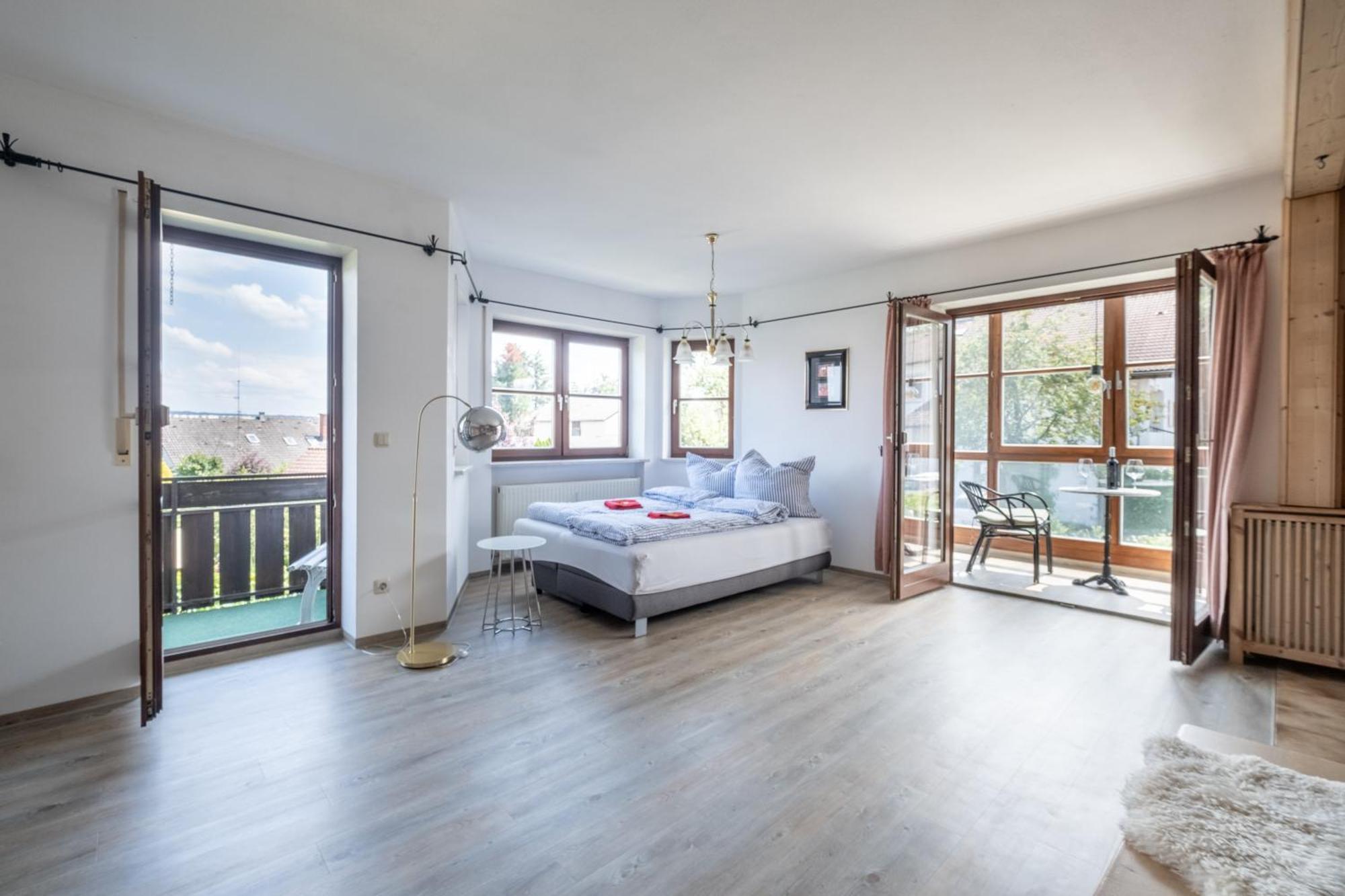 Gemuetliches Wohlfuehl-Apartment Mit Perfektem Seeblick ดีสเซิน อัม อัมเมอร์เซ ภายนอก รูปภาพ
